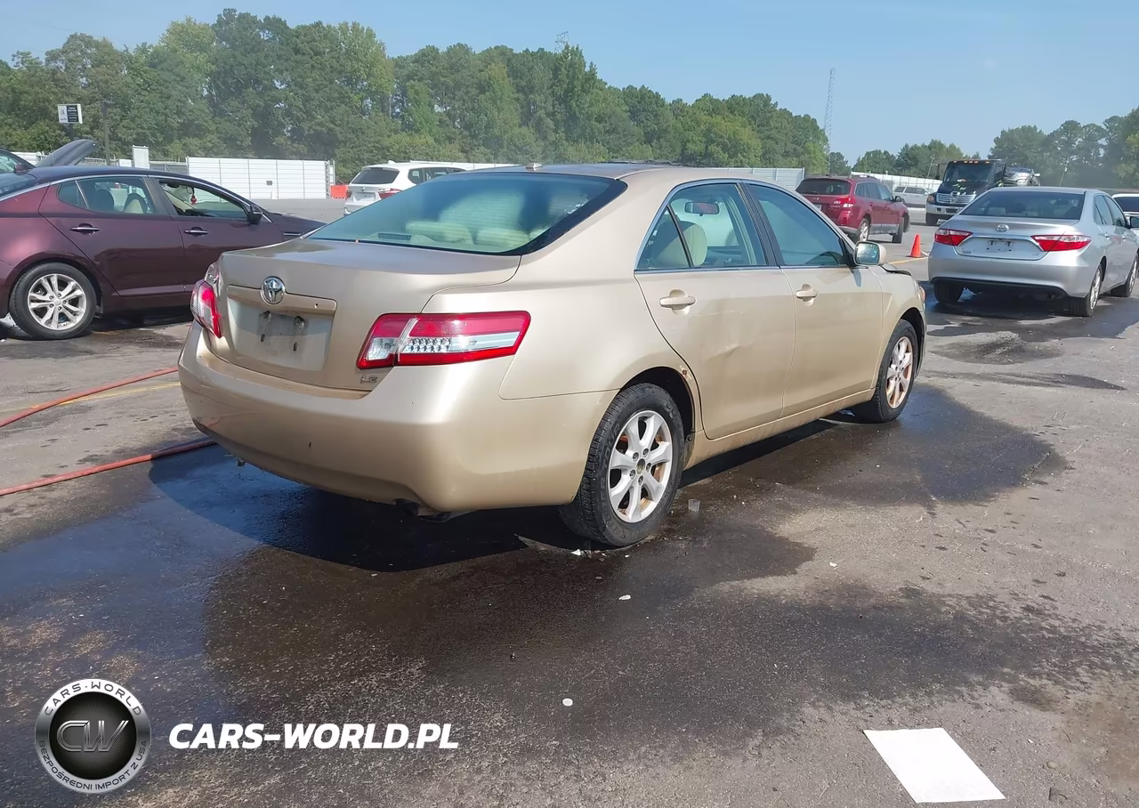 2011 Toyota Camry Le VIN:4T1BF3EK9BU630464 - 4