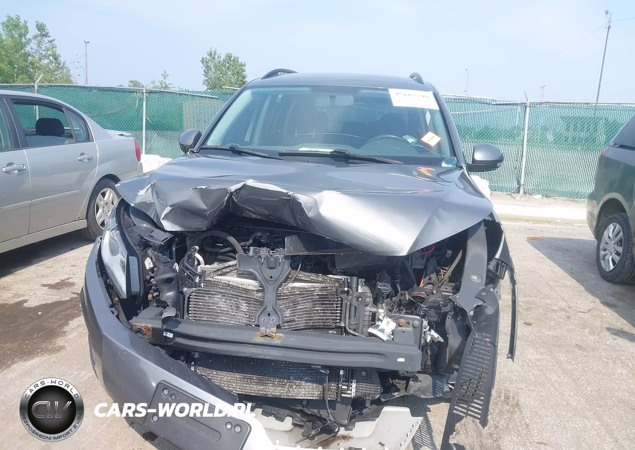 2017 Volkswagen Tiguan 2.0T-2.0T S VIN:WVGBV7AX4HK044173 - 12