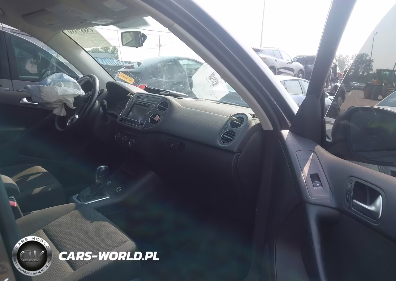 2017 Volkswagen Tiguan 2.0T-2.0T S VIN:WVGBV7AX4HK044173 - 5