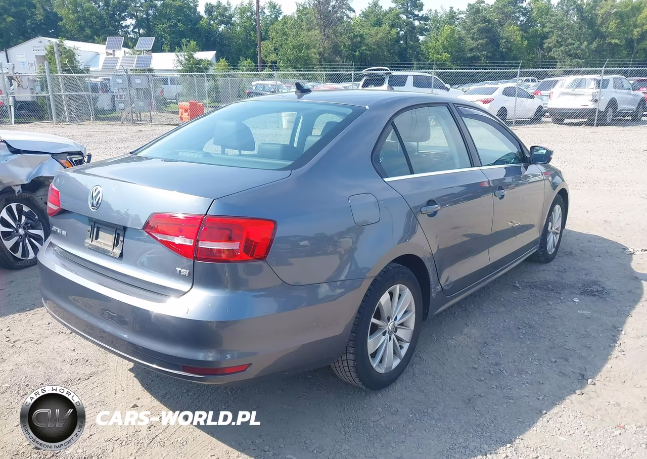2015 Volkswagen Jetta 1.8T Se VIN:3VWD17AJ1FM230552 - 4