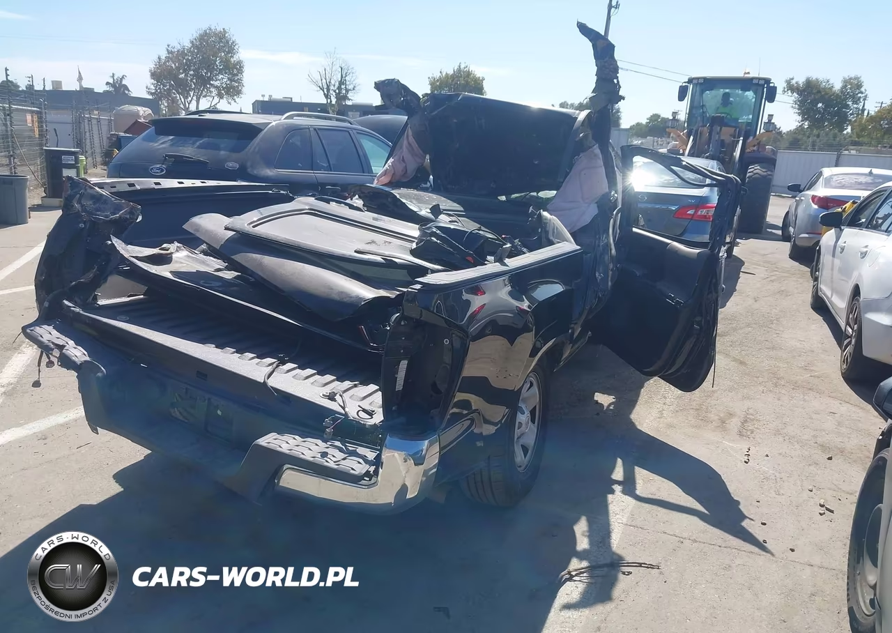 2020 Toyota Tacoma Sr5 VIN:5TFAX5GN5LX186063 - 4