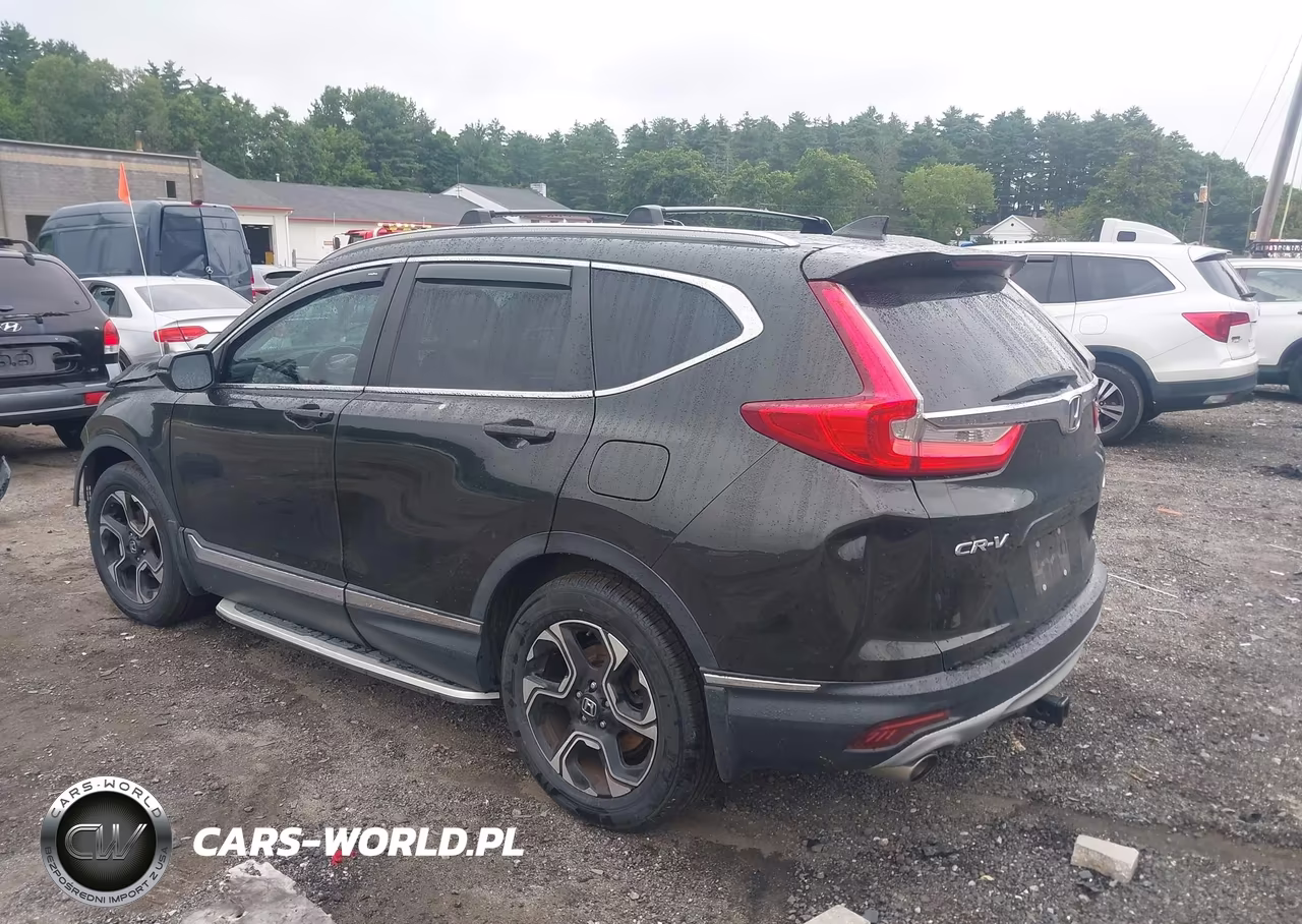 2018 Honda Cr-V Touring VIN:7FARW2H95JE052915 - 3