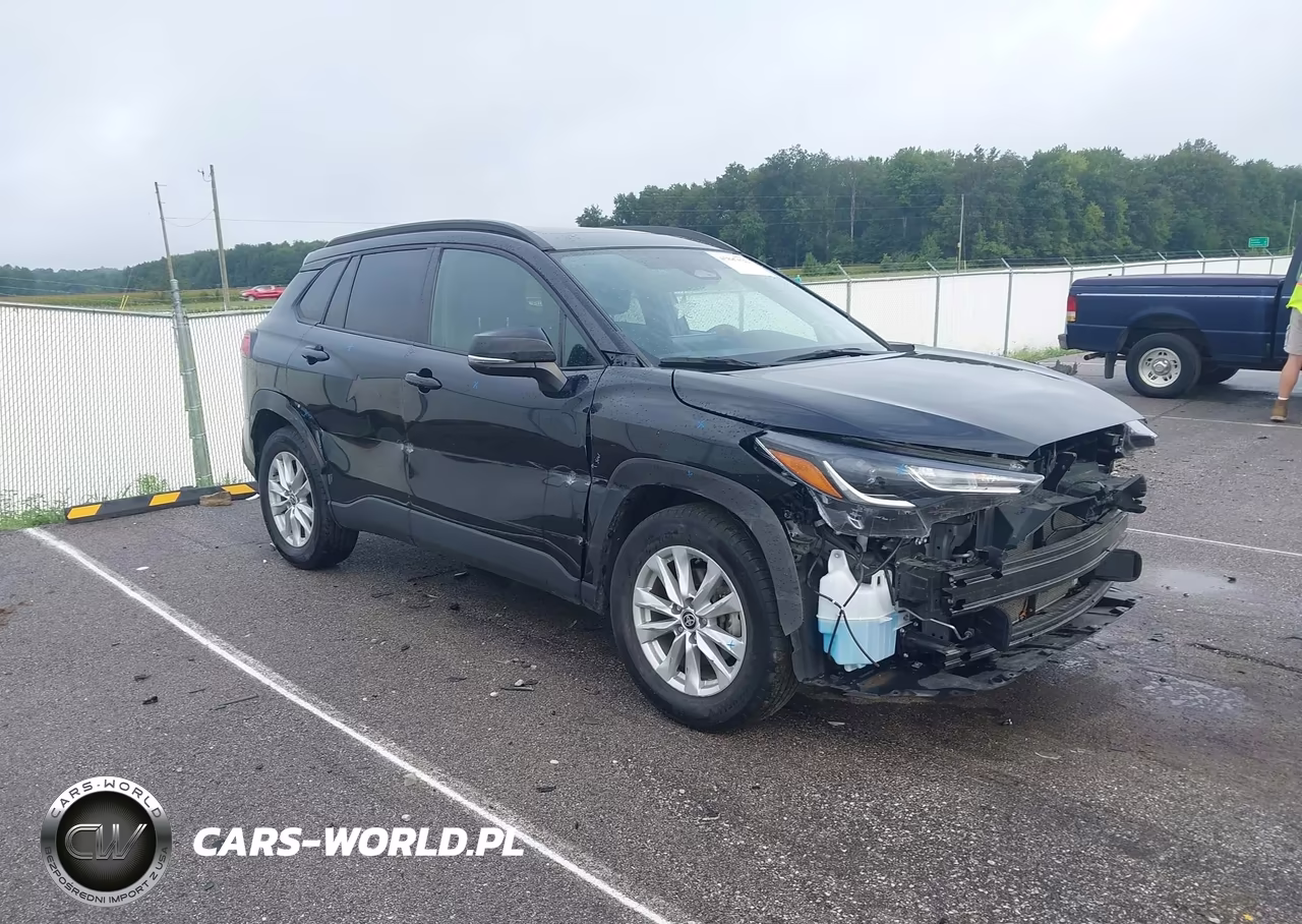 2025 Toyota Corolla Cross Le VIN:7MUBAABG6SV131459 - 1