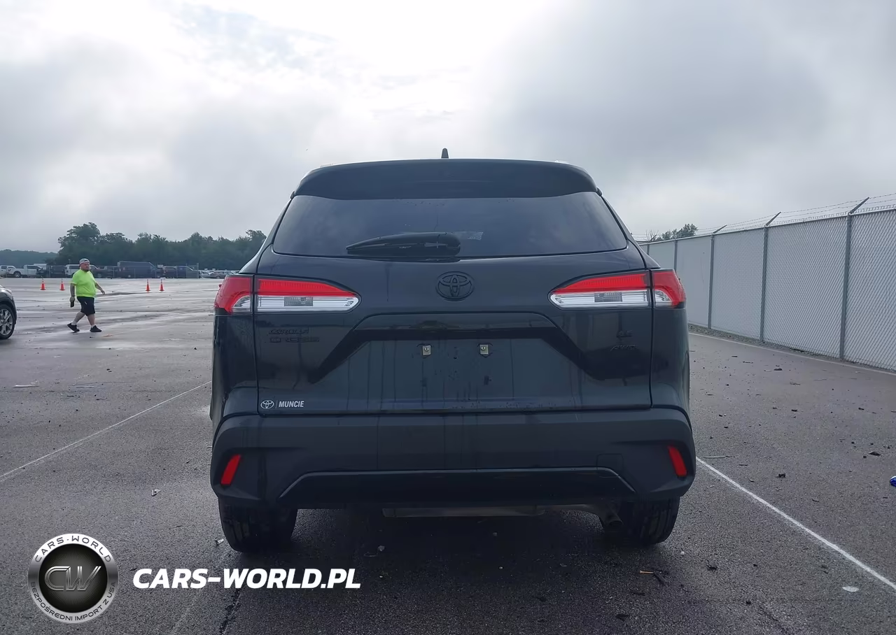 2025 Toyota Corolla Cross Le VIN:7MUBAABG6SV131459 - 17
