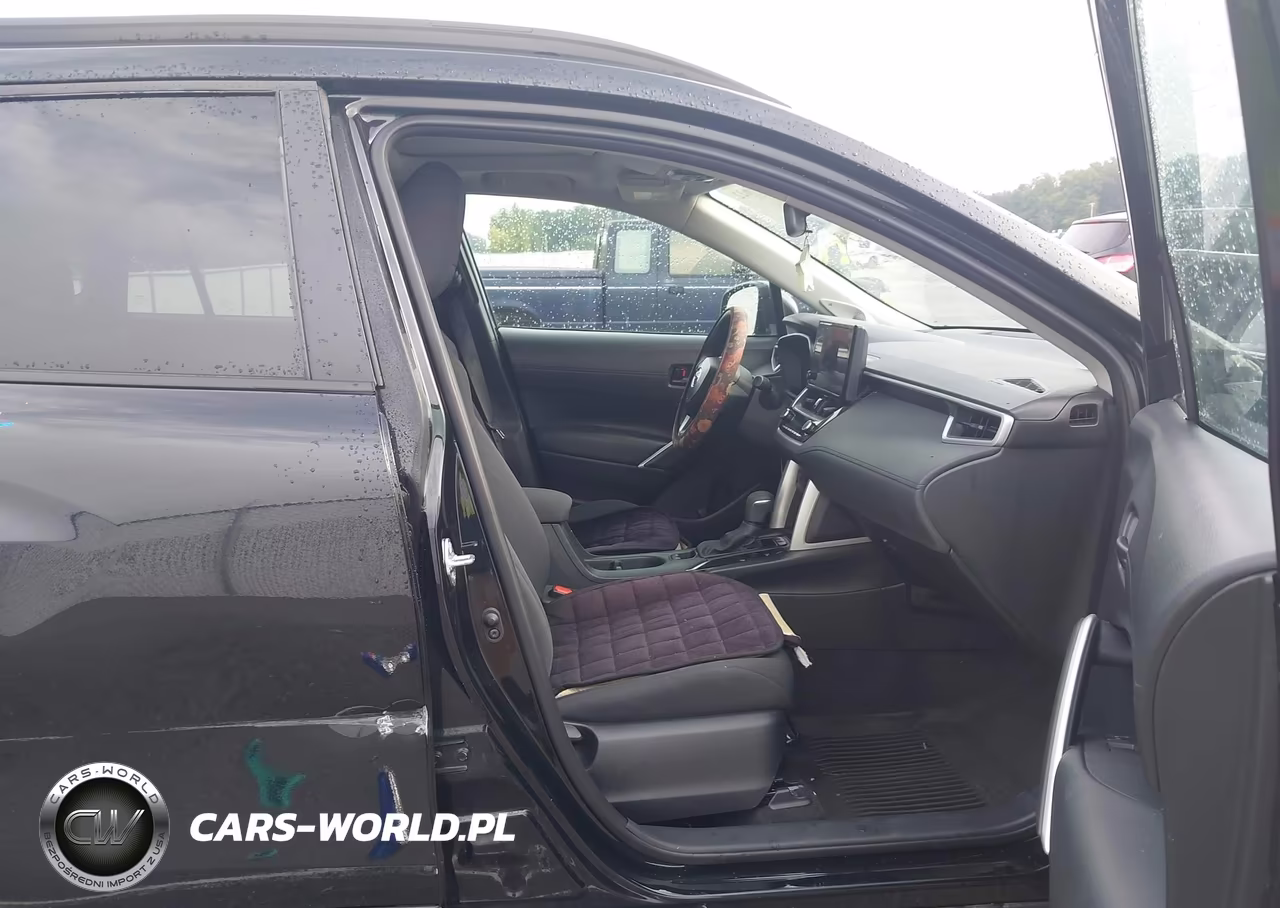 2025 Toyota Corolla Cross Le VIN:7MUBAABG6SV131459 - 5