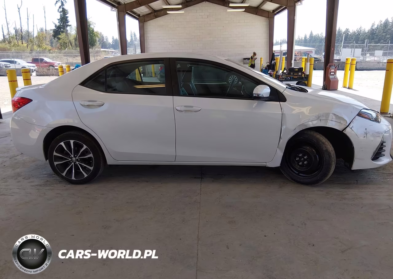 2017 Toyota Corolla Se VIN:5YFBURHE6HP728859 - 14