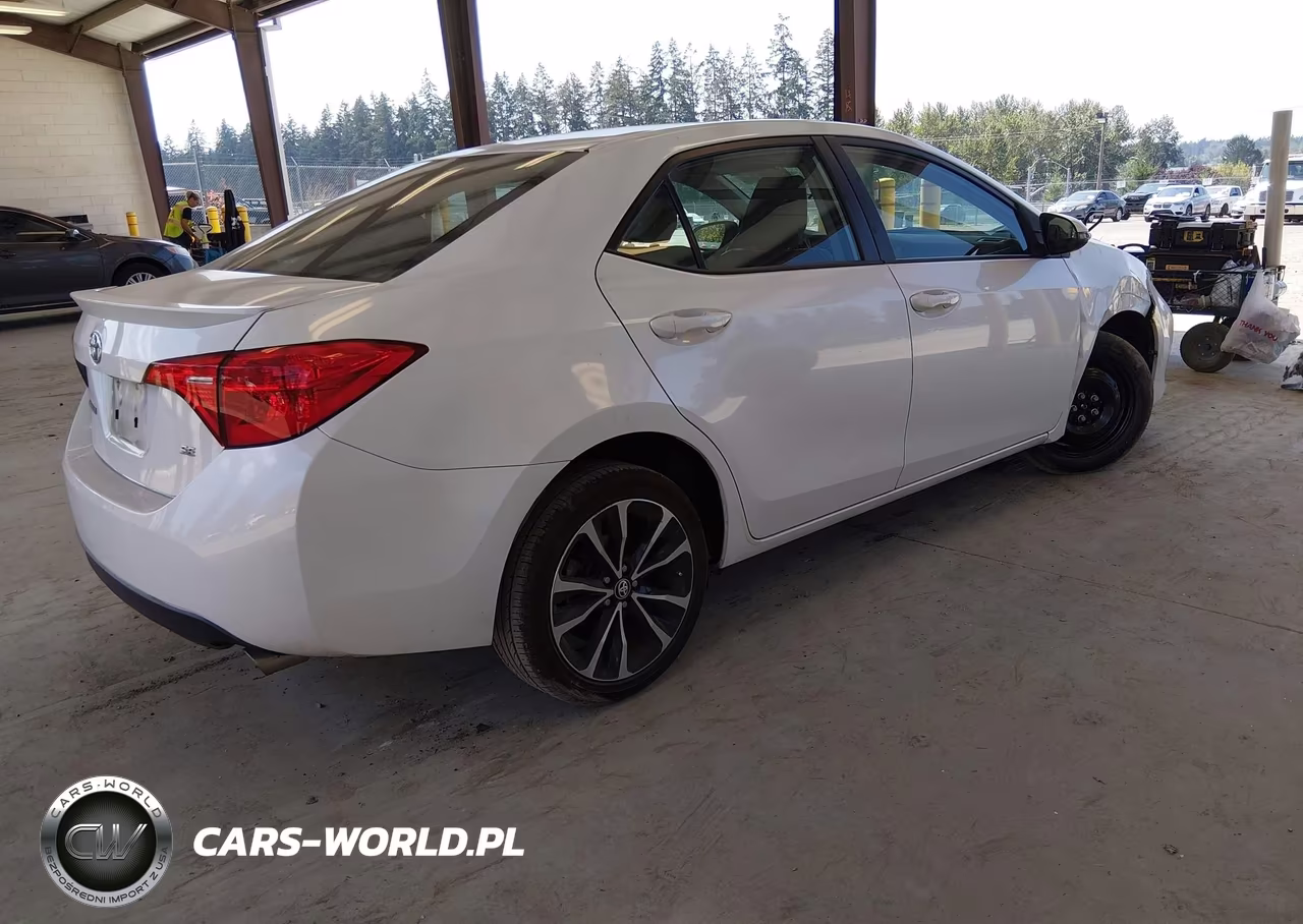 2017 Toyota Corolla Se VIN:5YFBURHE6HP728859 - 4