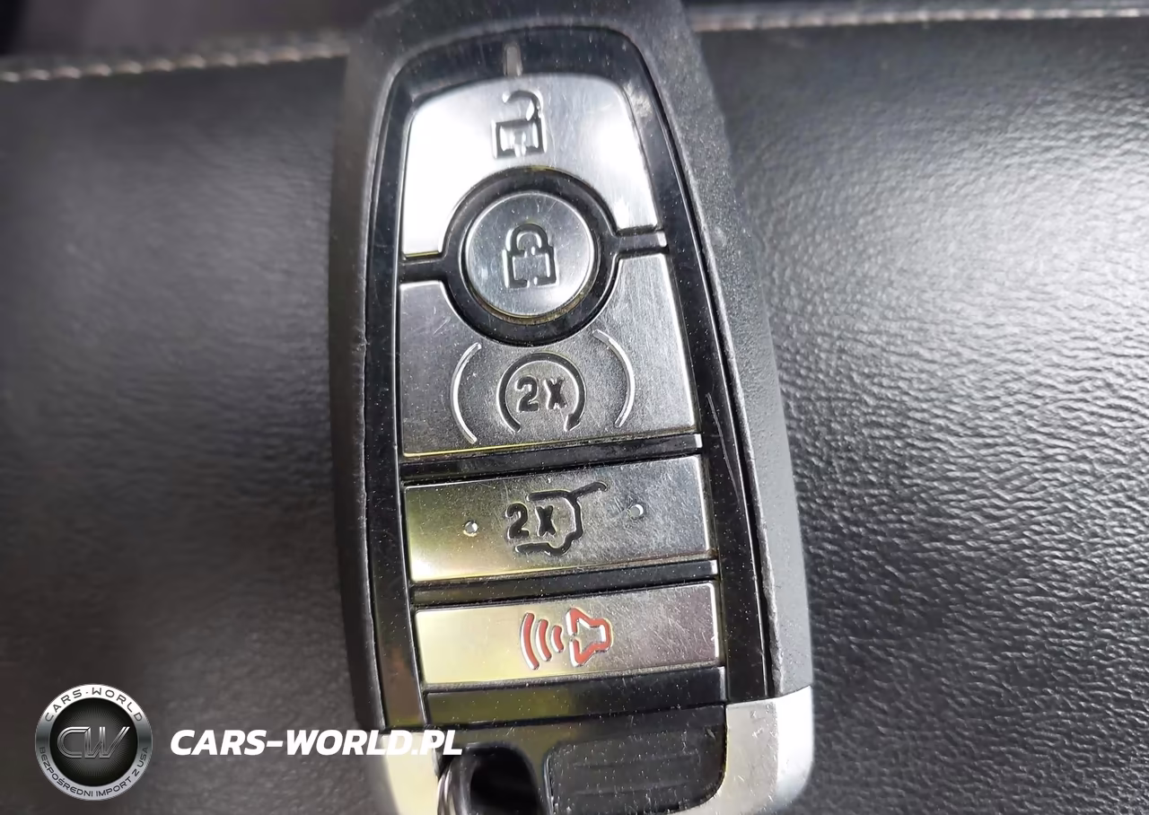 2023 Ford Explorer Xlt VIN:1FMSK7DHXPGA68928 - 11