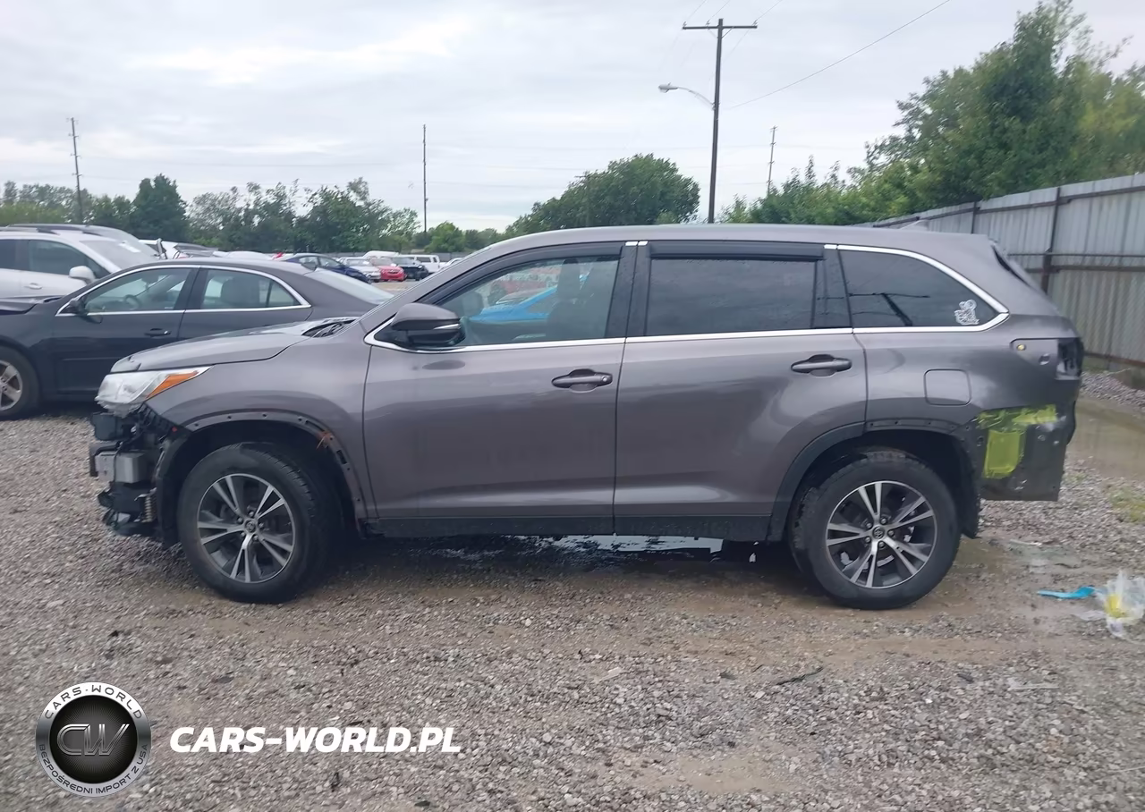 2019 Toyota Highlander Le Plus VIN:5TDBZRFH3KS999990 - 15