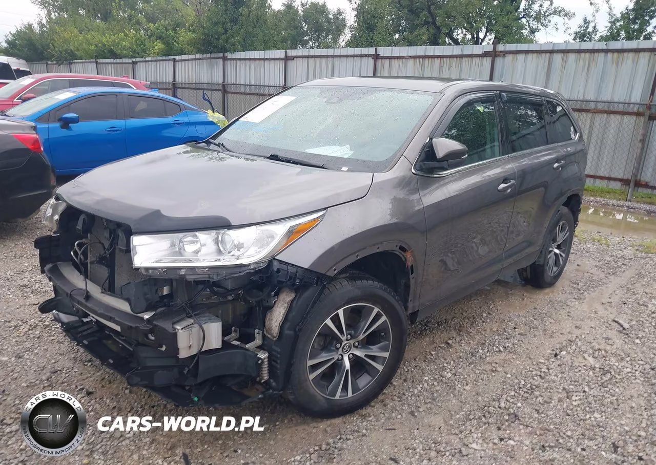 2019 Toyota Highlander Le Plus VIN:5TDBZRFH3KS999990 - 2
