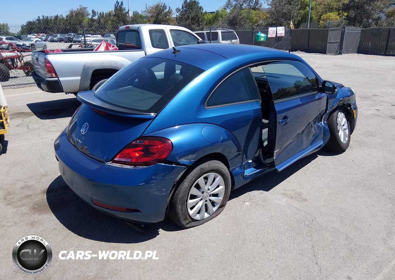 2019 Volkswagen Beetle 2.0T Final Edition Se-2.0T Final Edition Sel-2.0T S VIN:3VWFD7ATXKM713260 - 4