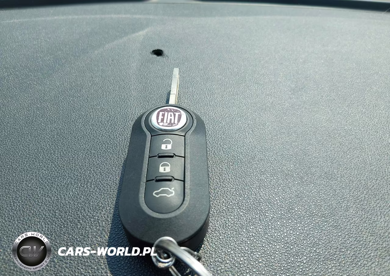 2012 Fiat 500 Lounge VIN:3C3CFFCR6CT111866 - 11