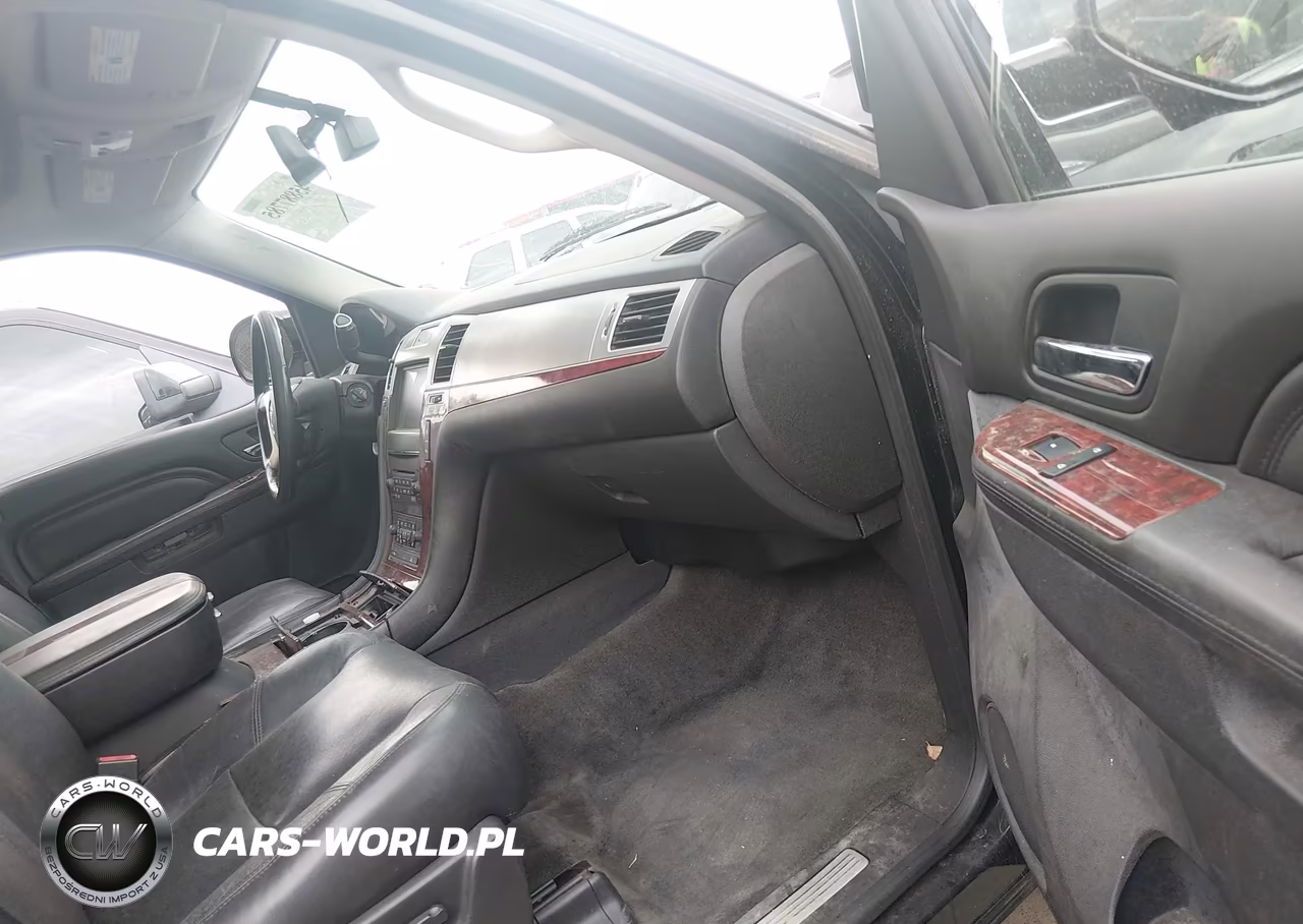 2011 Cadillac Escalade Premium VIN:1GYS4CEF7BR390986 - 5