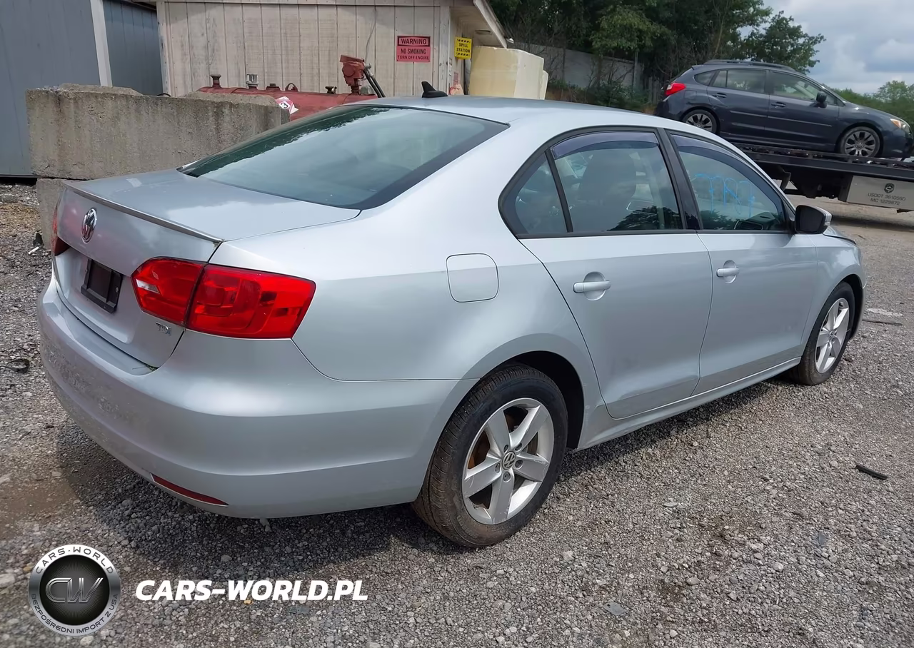 2012 Volkswagen Jetta 2.0L Tdi VIN:3VW3L7AJ0CM308899 - 4