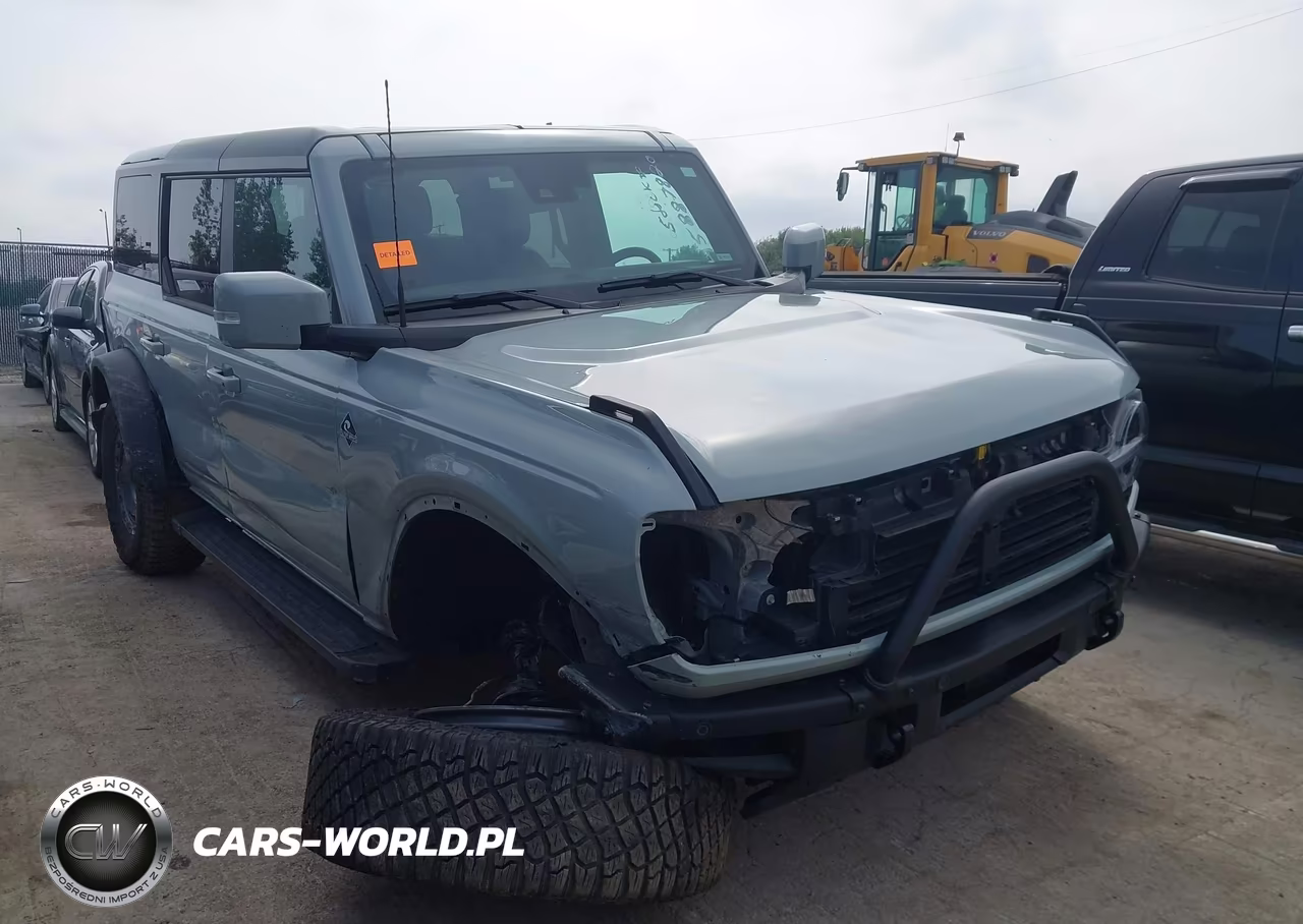 2024 Ford Bronco Outer Banks – zdjęcie 1 z 19