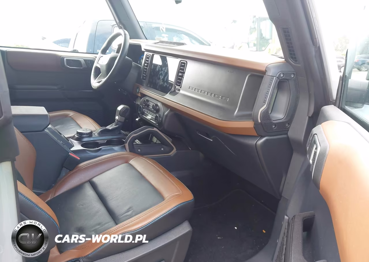 2024 Ford Bronco Outer Banks VIN:1FMDE8BH1RLB43051 - 5