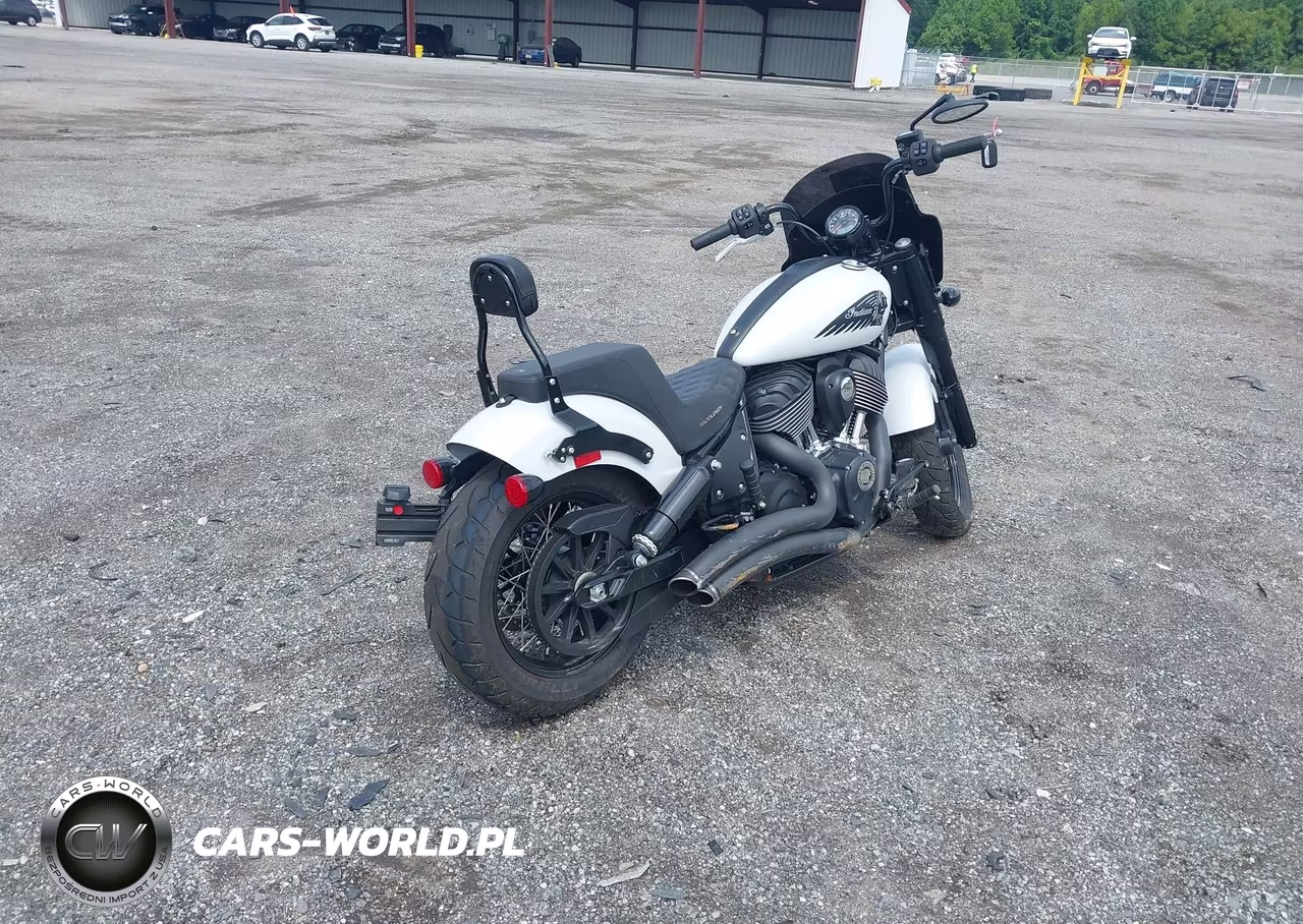 2024 Indian Motorcycle Co. Chief Bobber VIN:56KDLCAG1R3014906 - 4