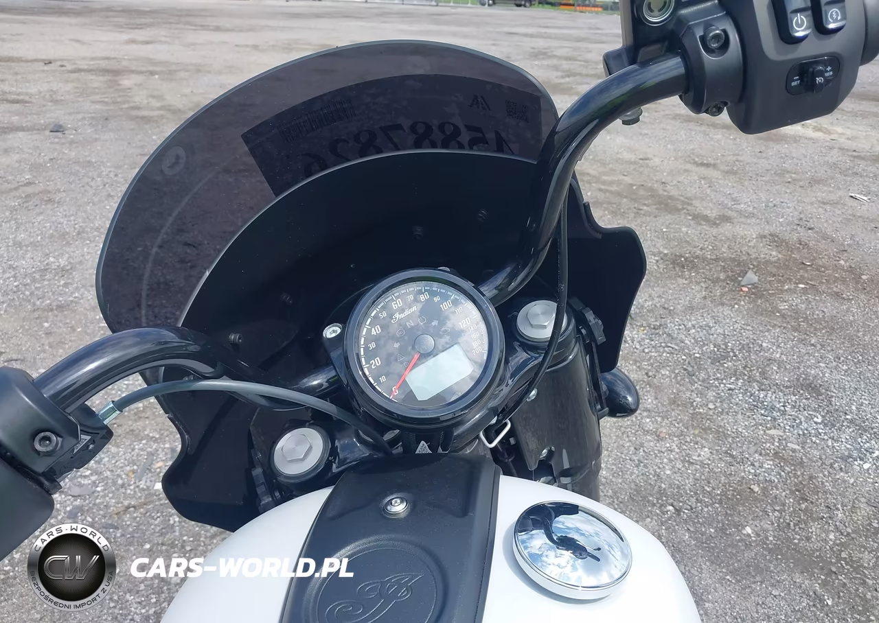 2024 Indian Motorcycle Co. Chief Bobber VIN:56KDLCAG1R3014906 - 7