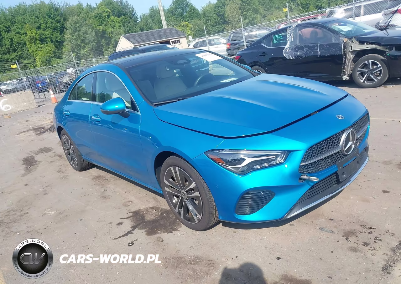2025 Mercedes-Benz Cla 250 Coupe 4Matic – zdjęcie 1 z 16