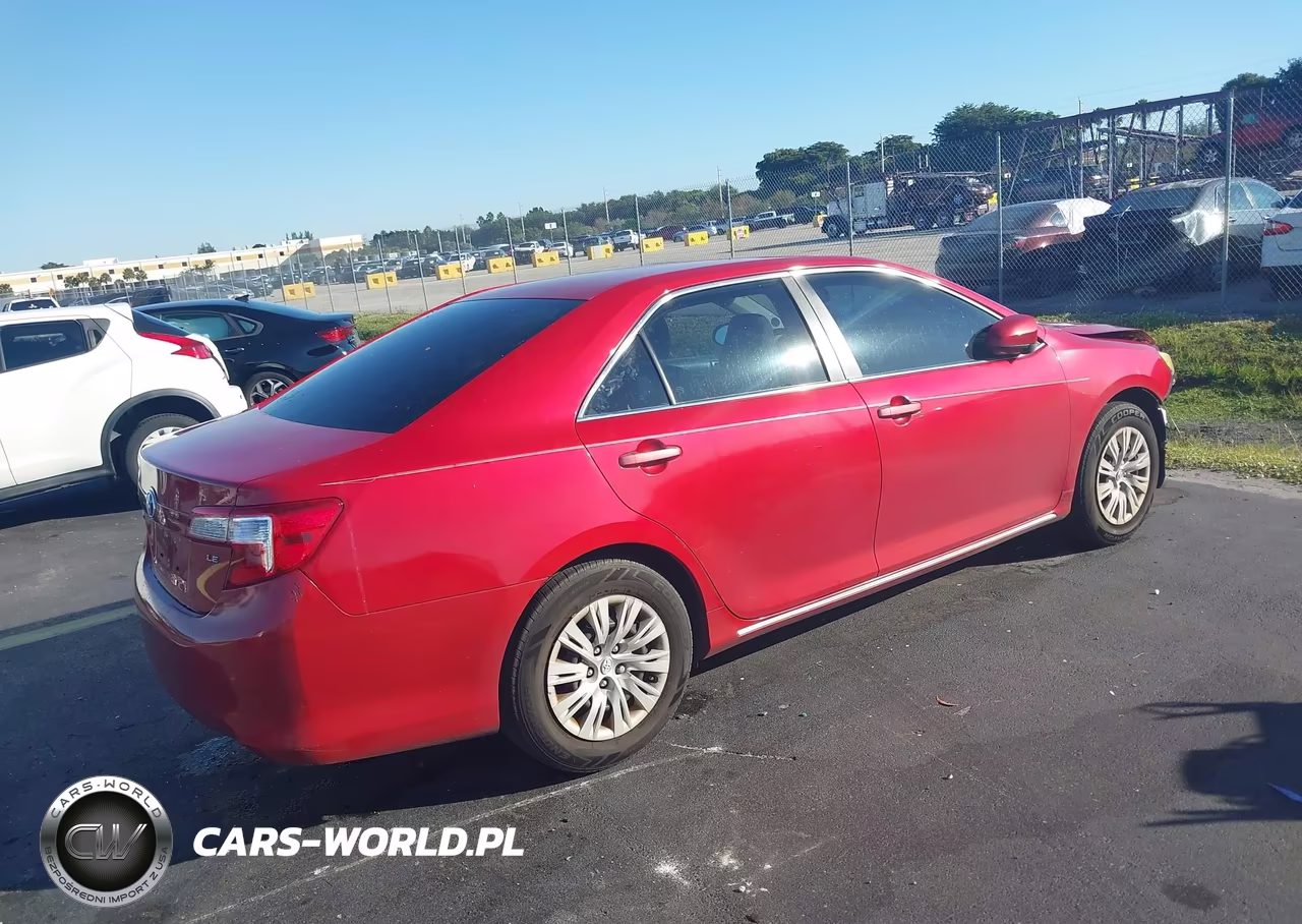 2014 Toyota Camry Le VIN:4T1BF1FKXEU867407 - 4