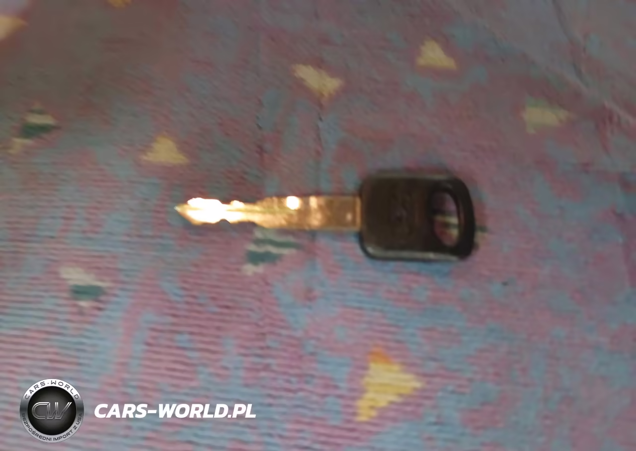 2010 Ford Glav Bus VIN:1FDEE35S29DA90076 - 10