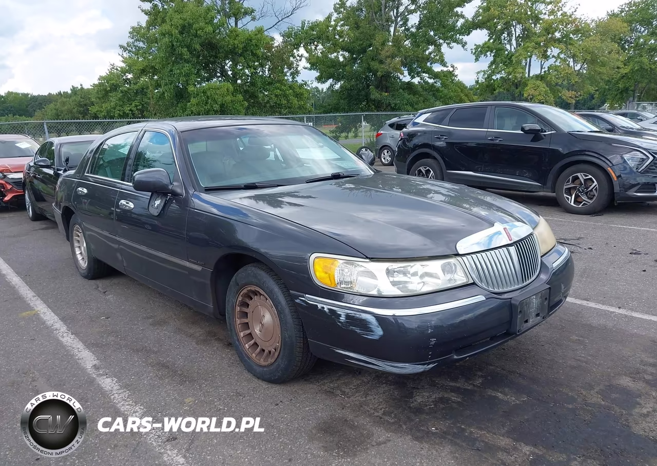 1998 Lincoln Town Car Executive
