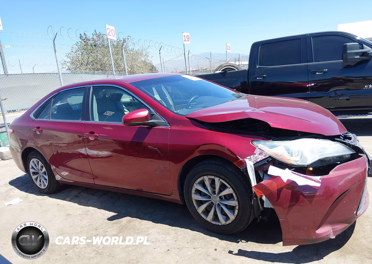 2016 Toyota Camry Le VIN:4T1BF1FK1GU610462 - 13