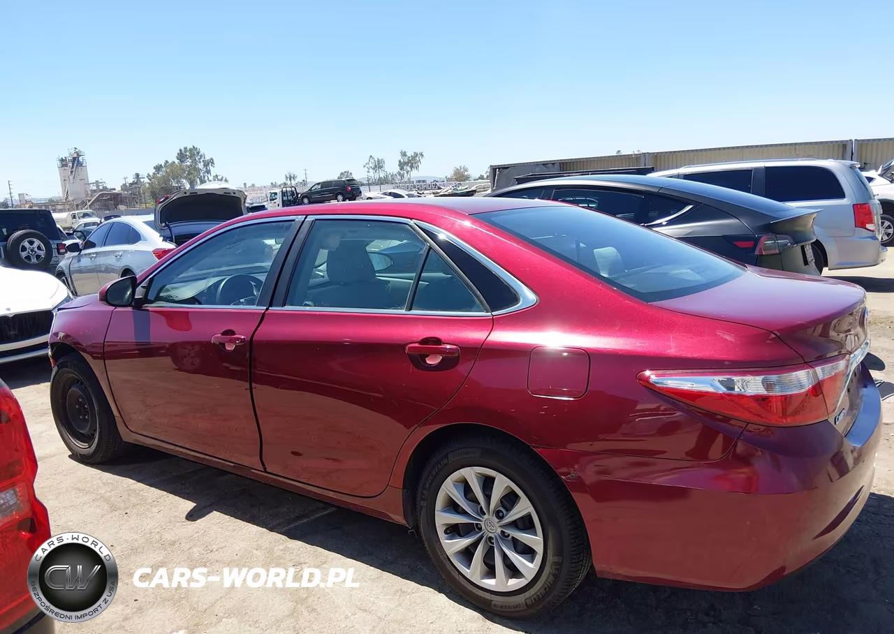 2016 Toyota Camry Le VIN:4T1BF1FK1GU610462 - 14