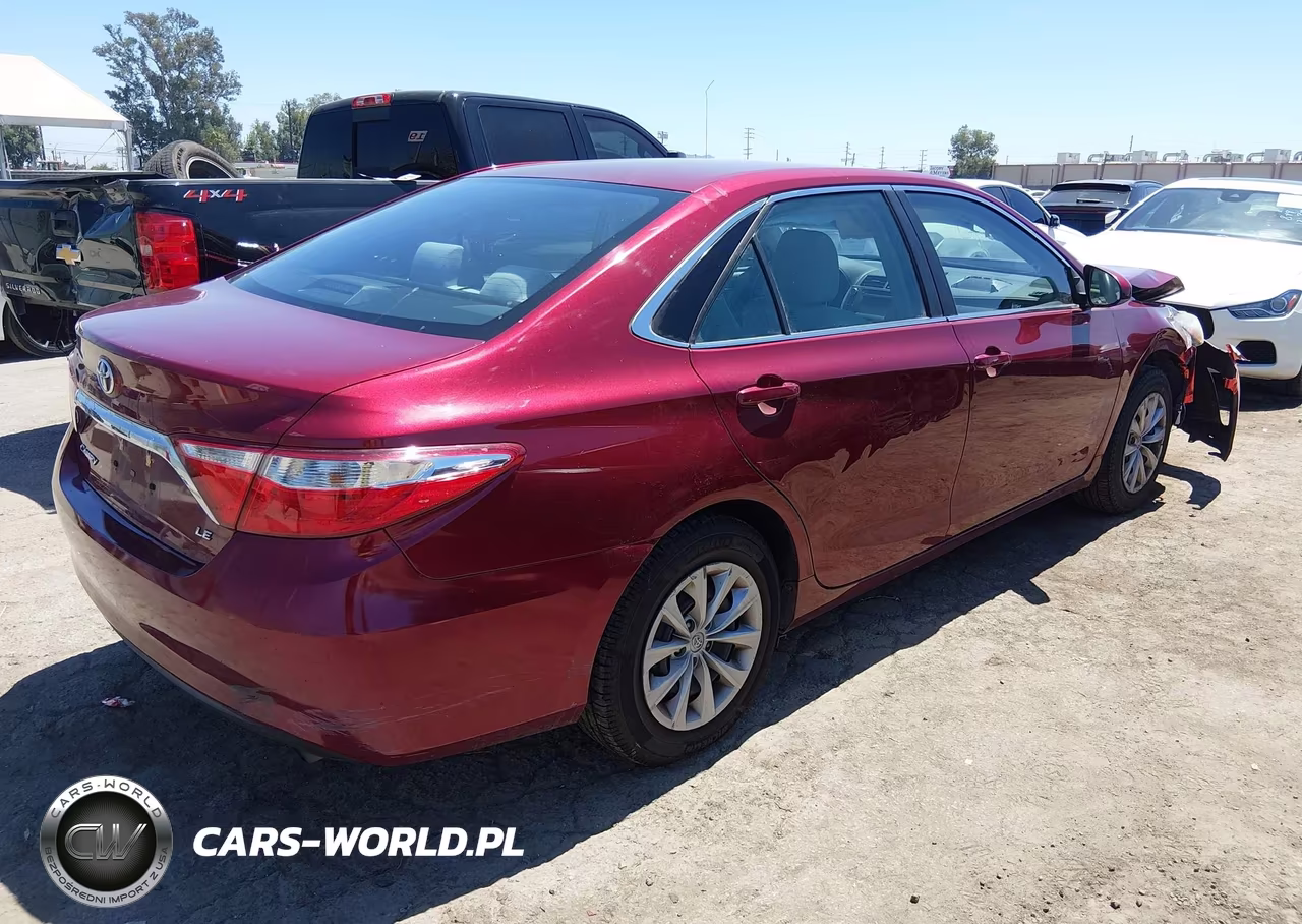 2016 Toyota Camry Le VIN:4T1BF1FK1GU610462 - 4