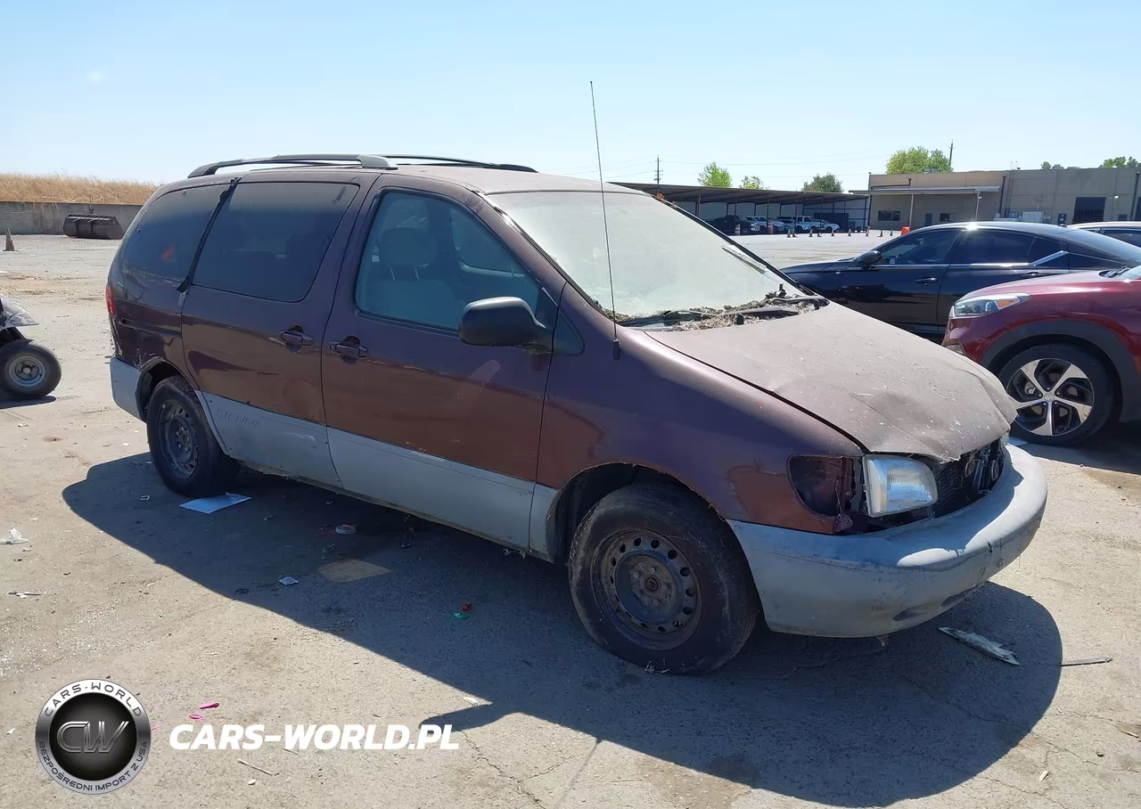 2000 Toyota Sienna Le