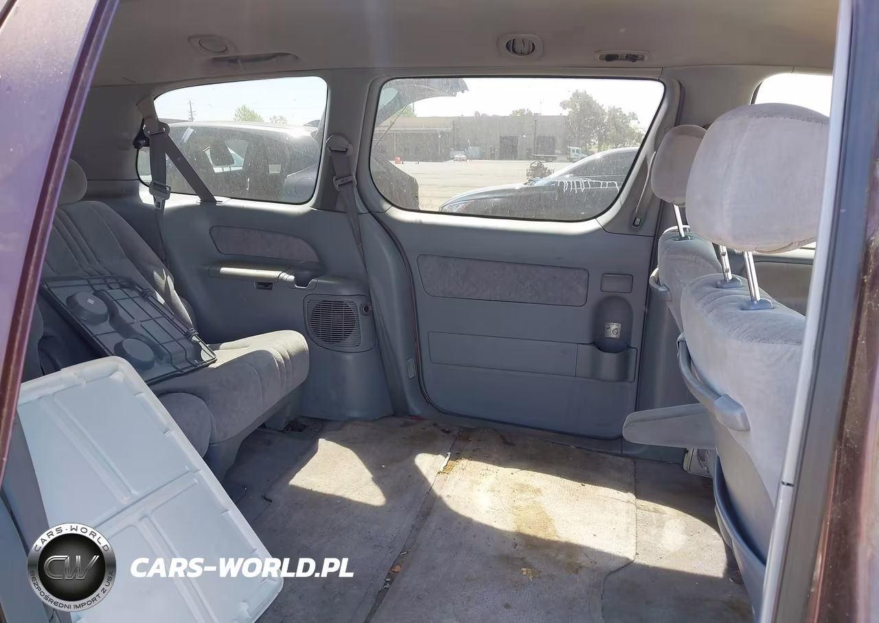 2000 Toyota Sienna Le VIN:4T3ZF13C5YU240234 - 8