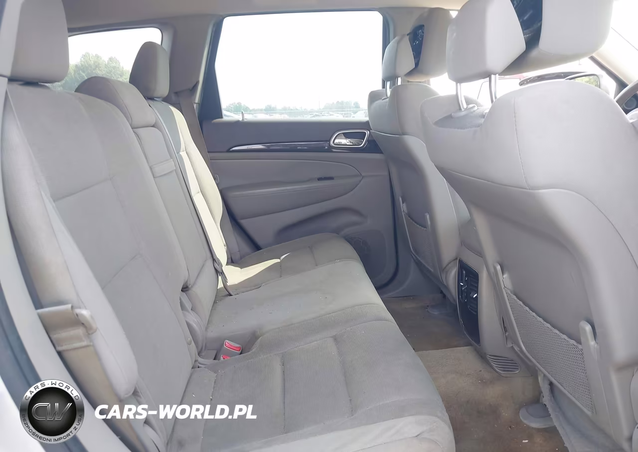 2012 Jeep Grand Cherokee Laredo VIN:1C4RJFAG4CC208243 - 8
