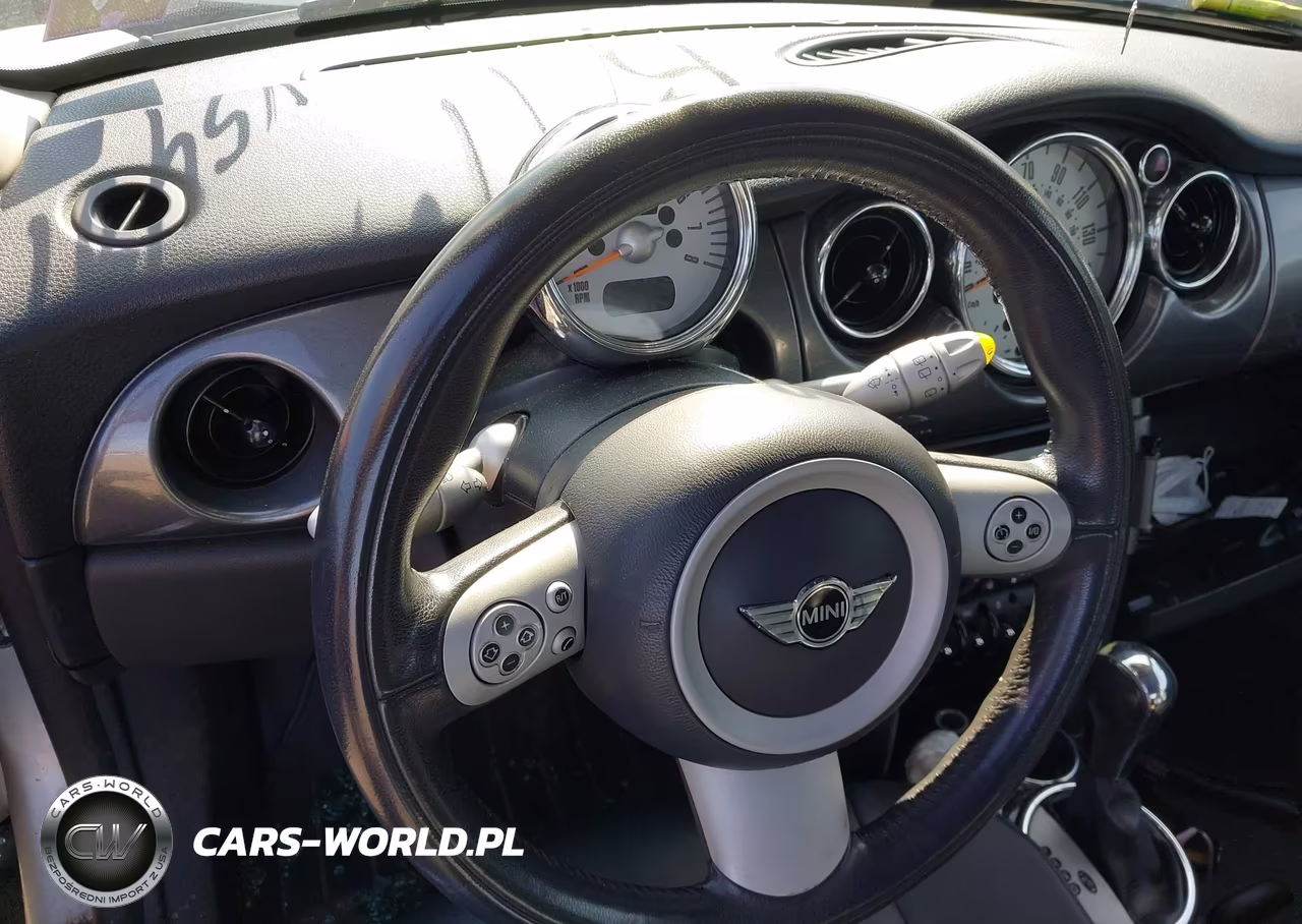 2006 Mini Cooper VIN:WMWRC33586TK15489 - 7