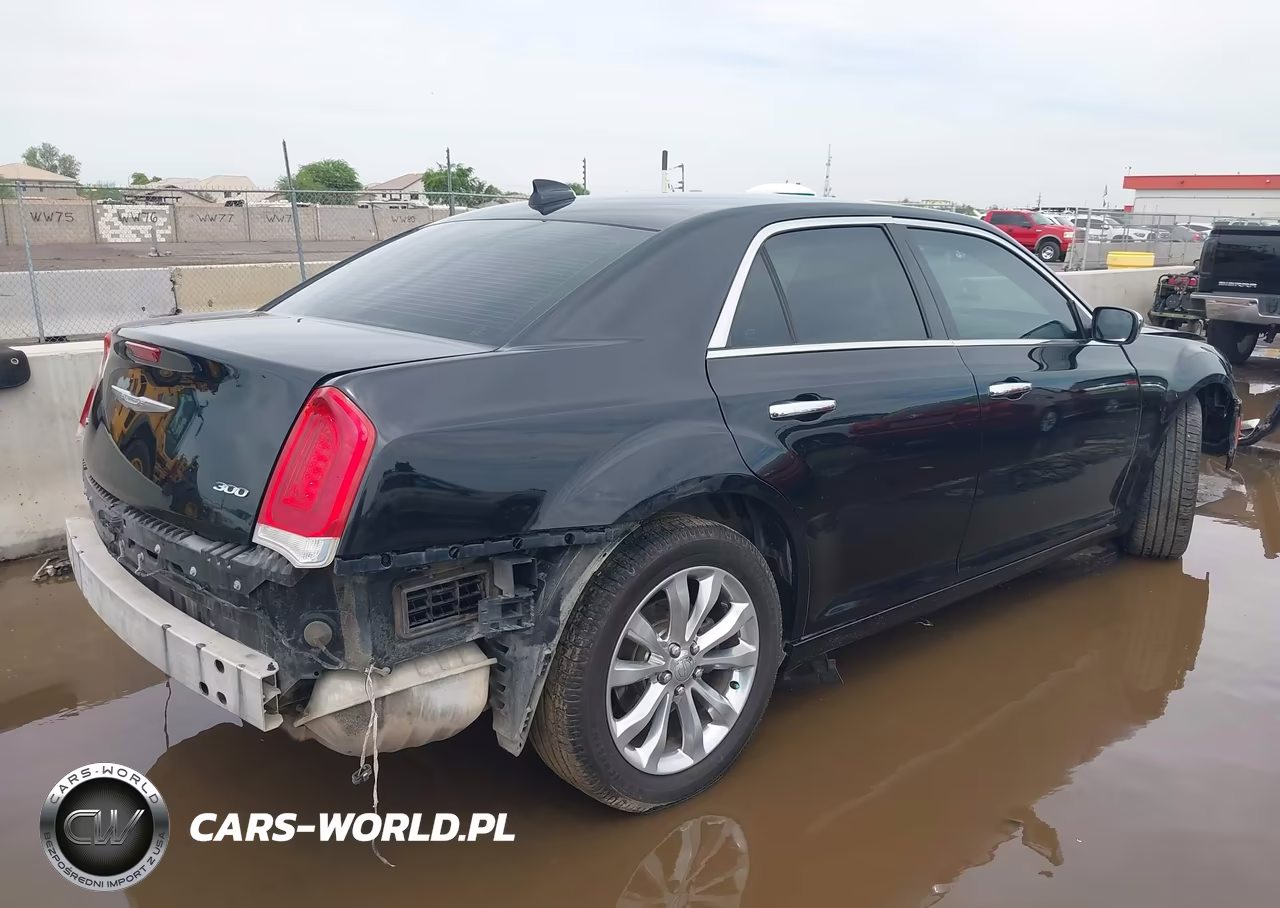 2018 Chrysler 300 Limited Awd VIN:2C3CCAKG9JH194999 - 4