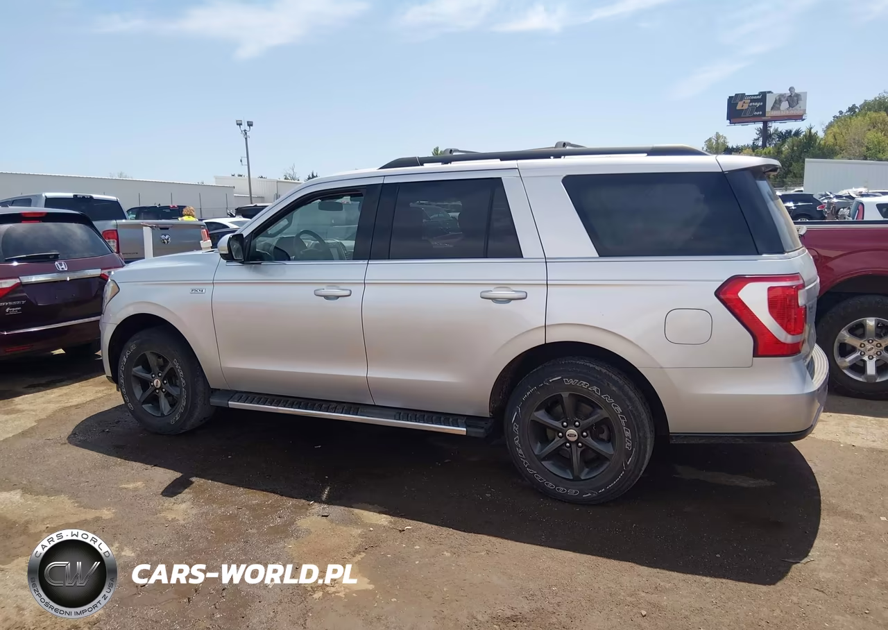 2018 Ford Expedition Xlt VIN:1FMJU1JT1JEA38988 - 14