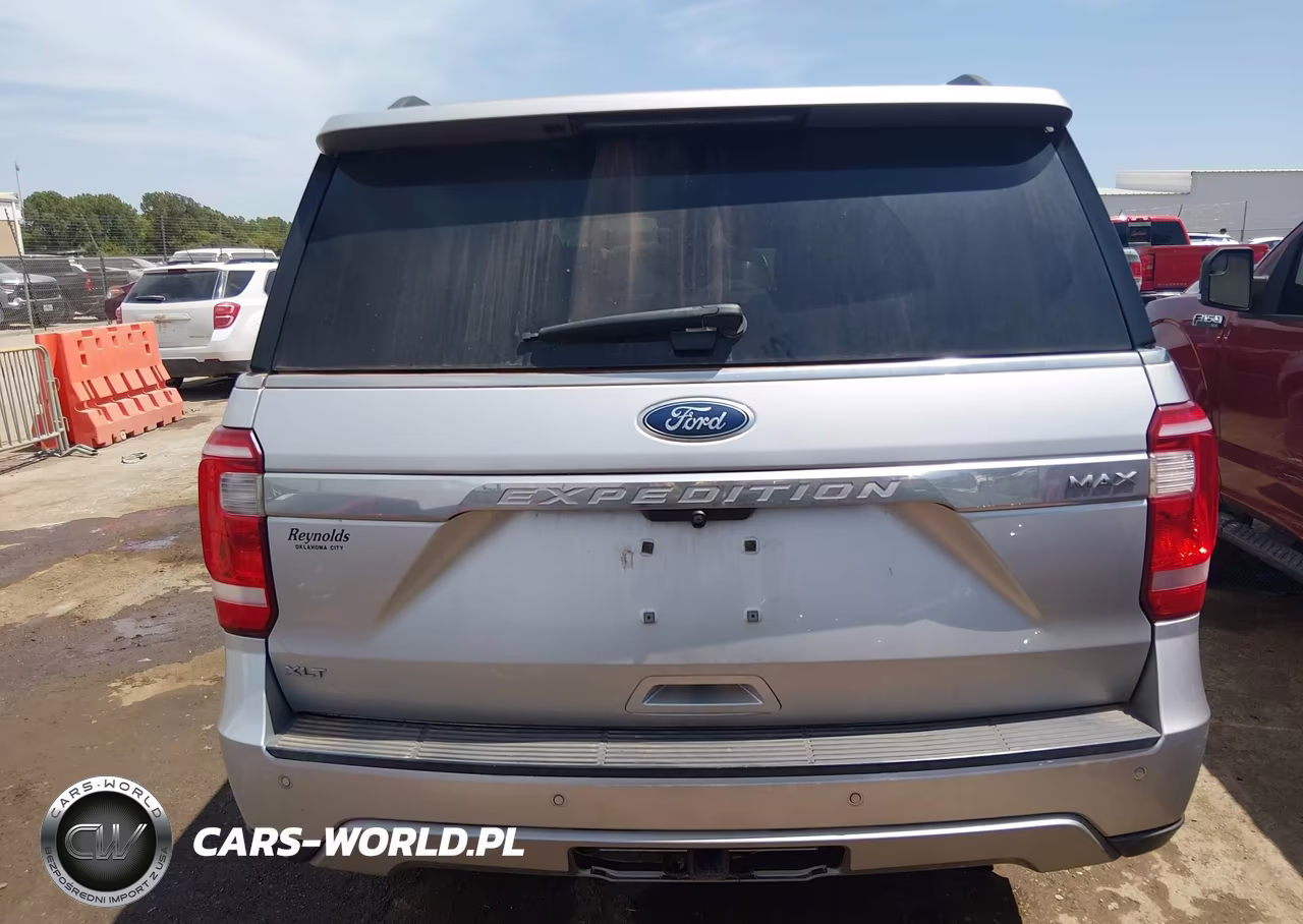2018 Ford Expedition Xlt VIN:1FMJU1JT1JEA38988 - 16