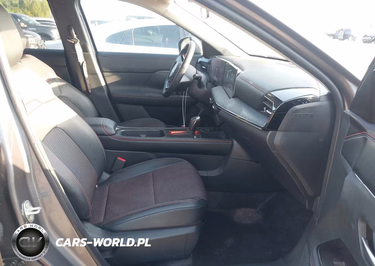 2025 Nissan Kicks Sr Fwd VIN:3N8AP6DA3SL403938 - 5