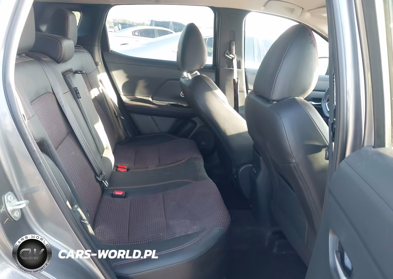 2025 Nissan Kicks Sr Fwd VIN:3N8AP6DA3SL403938 - 8