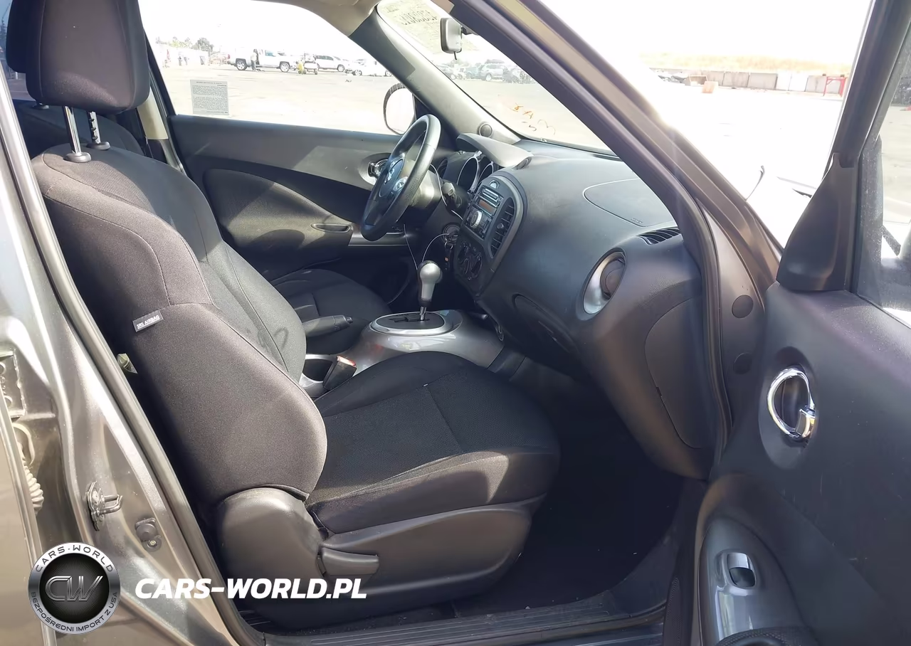 2013 Nissan Juke S VIN:JN8AF5MR1DT213802 - 5