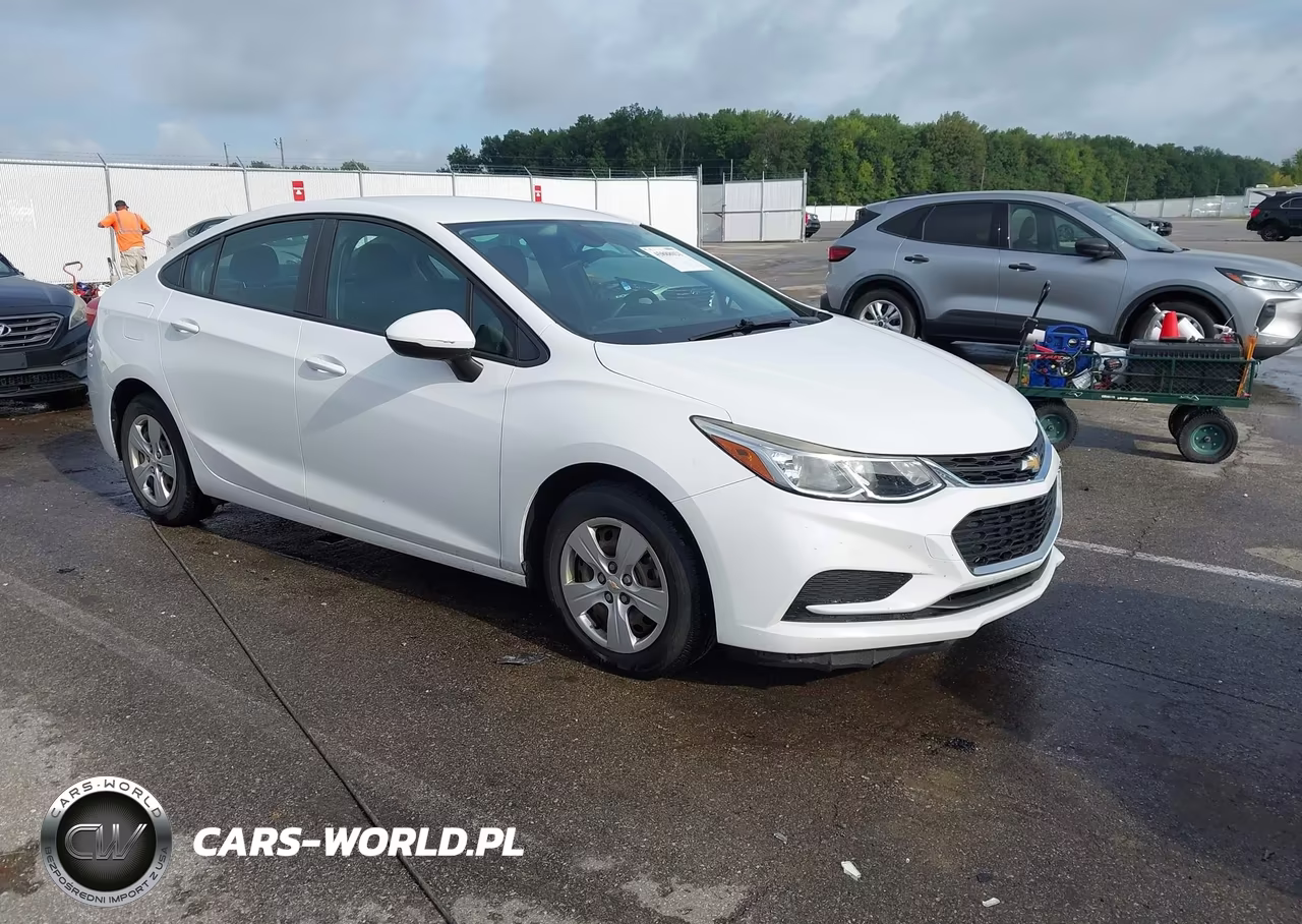 2016 Chevrolet Cruze Ls Auto – zdjęcie 1 z 17