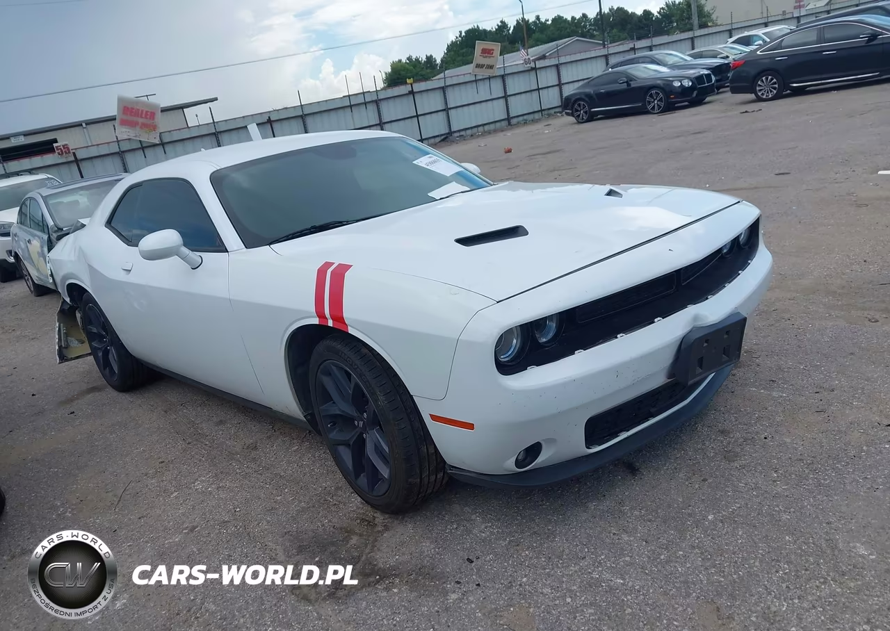 2019 Dodge Challenger Sxt VIN:2C3CDZAG8KH587634 - 1
