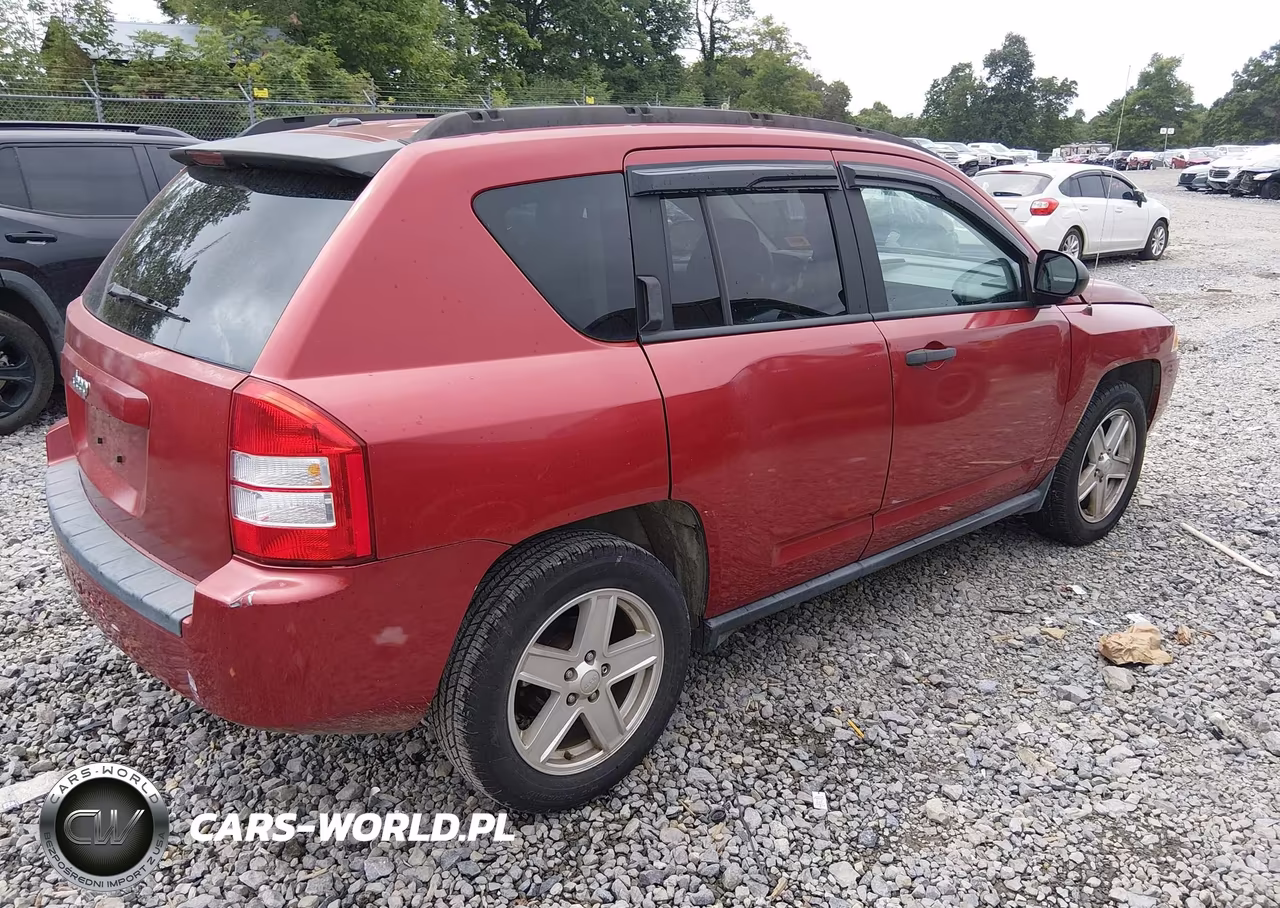 2007 Jeep Compass Sport VIN:1J8FT47017D265942 - 4