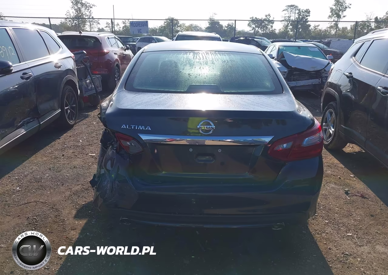 2018 Nissan Altima 2.5 S VIN:1N4AL3AP9JC479727 - 17