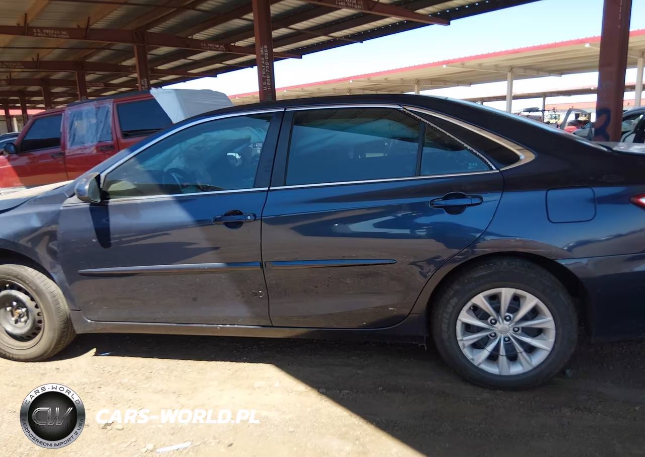 2017 Toyota Camry Le VIN:4T1BF1FK8HU627776 - 13