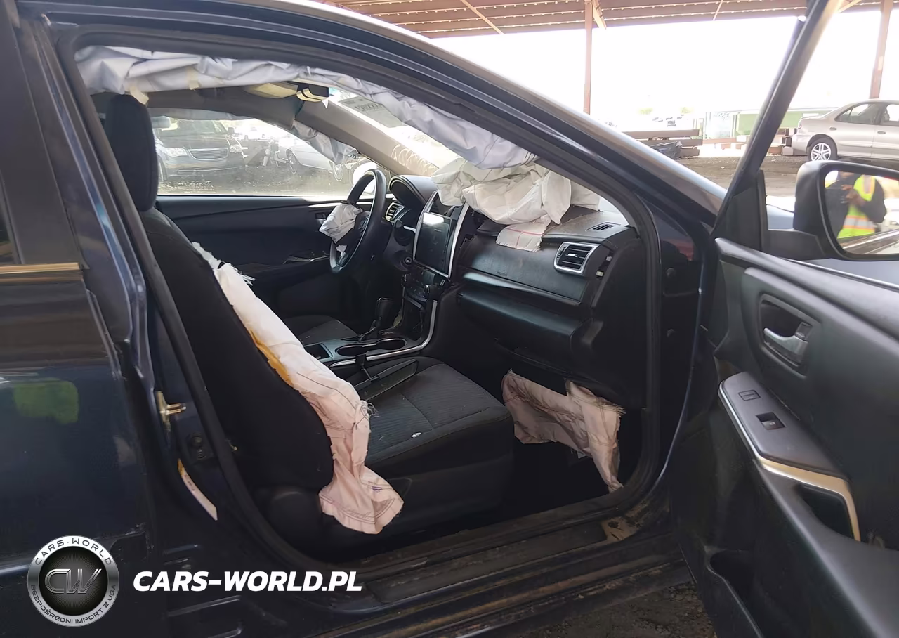 2017 Toyota Camry Le VIN:4T1BF1FK8HU627776 - 5