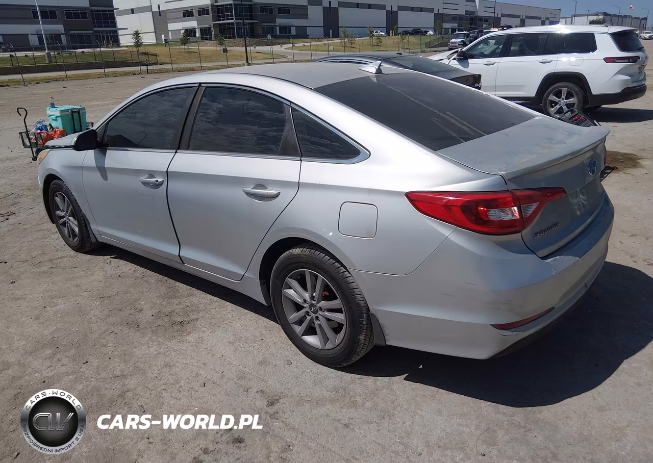 2015 Hyundai Sonata Se VIN:5NPE24AF8FH045855 - 3