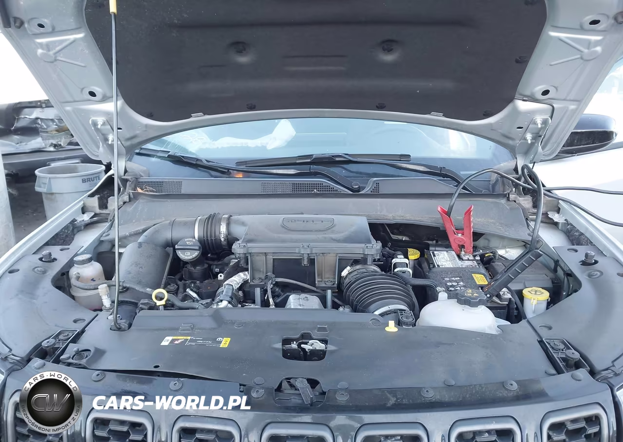 2025 Jeep Compass Latitude 4X4 VIN:3C4NJDBNXST533949 - 10