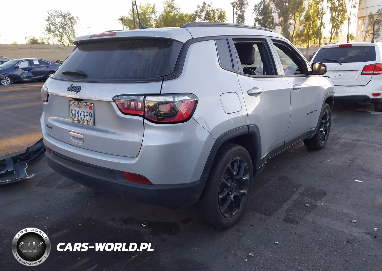 2025 Jeep Compass Latitude 4X4 VIN:3C4NJDBNXST533949 - 4