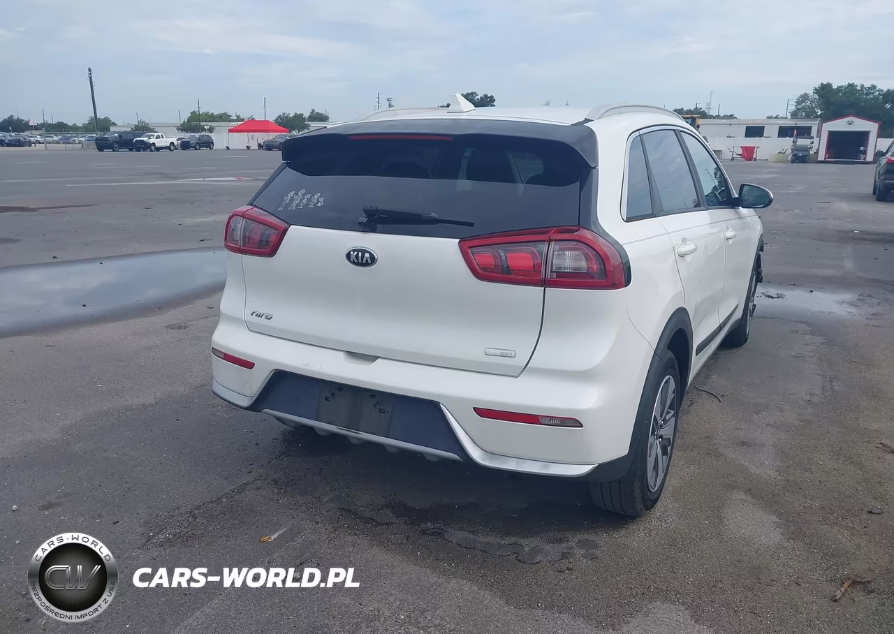 2018 Kia Niro Lx VIN:KNDCB3LC9J5204587 - 4