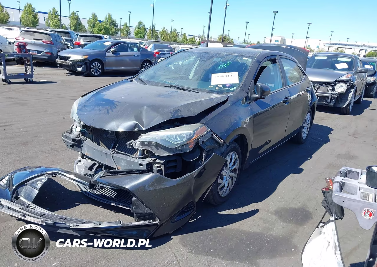 2018 Toyota Corolla Le VIN:5YFBURHE7JP786730 - 2